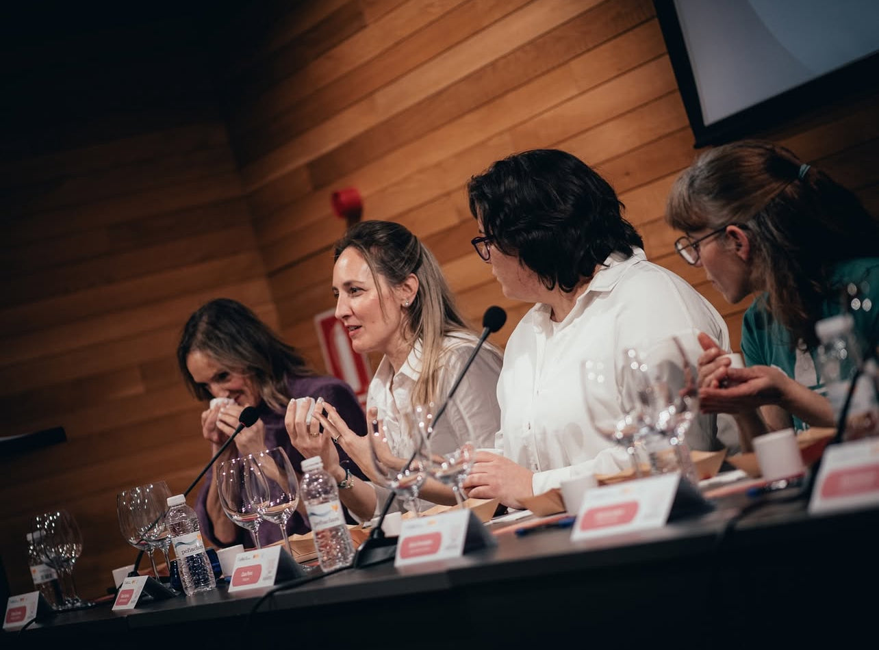 ALMAZARA RIOJANA EN CATAS POR LA IGUALDAD